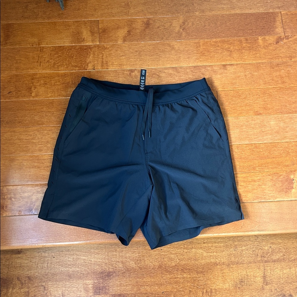 NWOT Ten Thousand Black Interval Short (Liner) 7" Size Small, Medium & Large